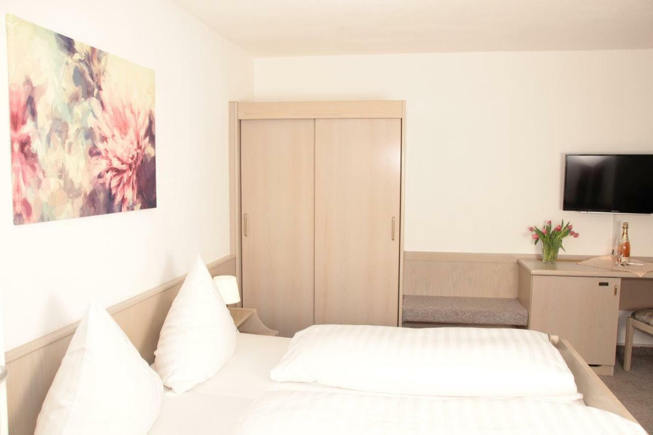 Schoenblick Hotel Garni Ferienwohnungen 林登贝格 外观 照片