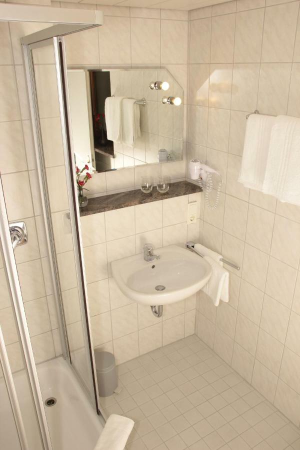 Schoenblick Hotel Garni Ferienwohnungen 林登贝格 外观 照片