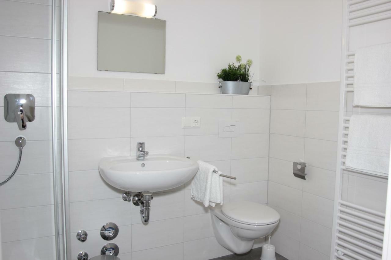 Schoenblick Hotel Garni Ferienwohnungen 林登贝格 外观 照片