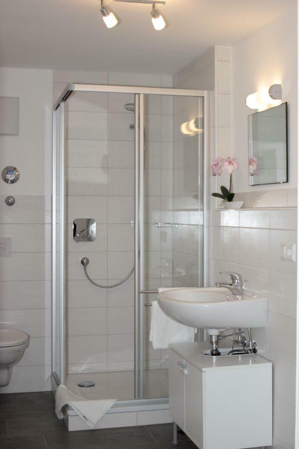 Schoenblick Hotel Garni Ferienwohnungen 林登贝格 外观 照片