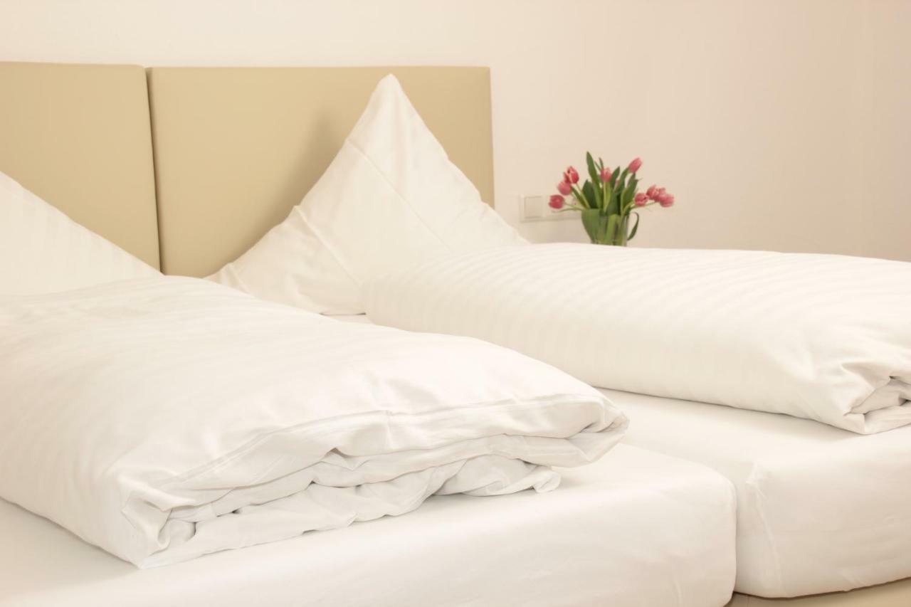 Schoenblick Hotel Garni Ferienwohnungen 林登贝格 外观 照片